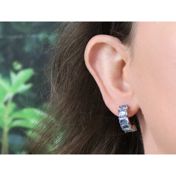 14k Yellow Gold Natural Swiss Blue Topaz Earrings Hoop Earrings 3/4" x 1/4" - Picture 3 of 8